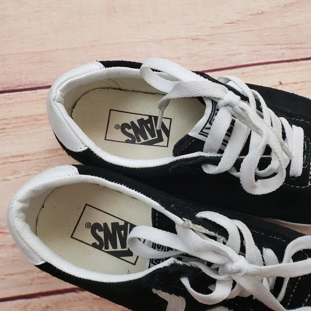 Vans‎ Sport Low Top Suede Sneaker Womens Size 6 Black White Skate Skateboarding
